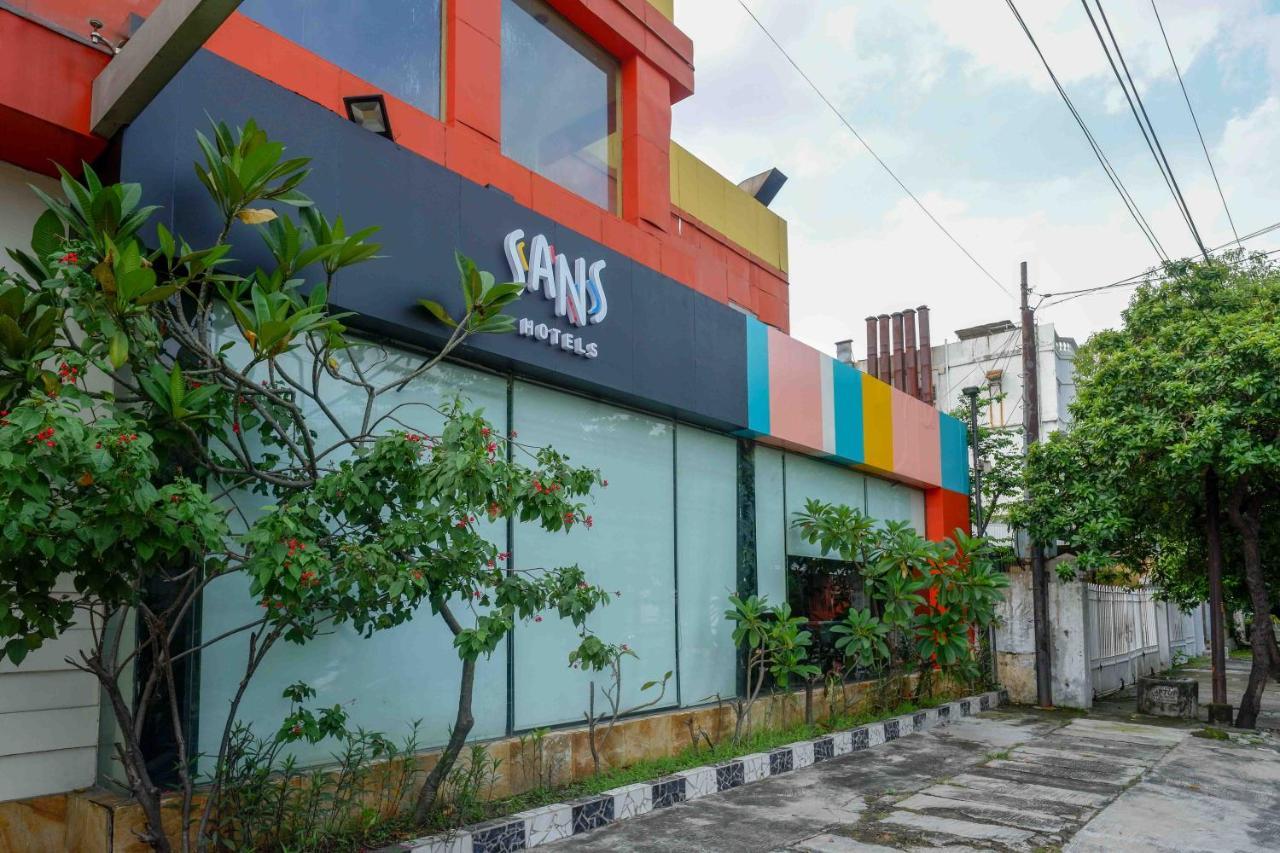 Sans Hotel International Surabaya Gubeng Eksteriør bilde