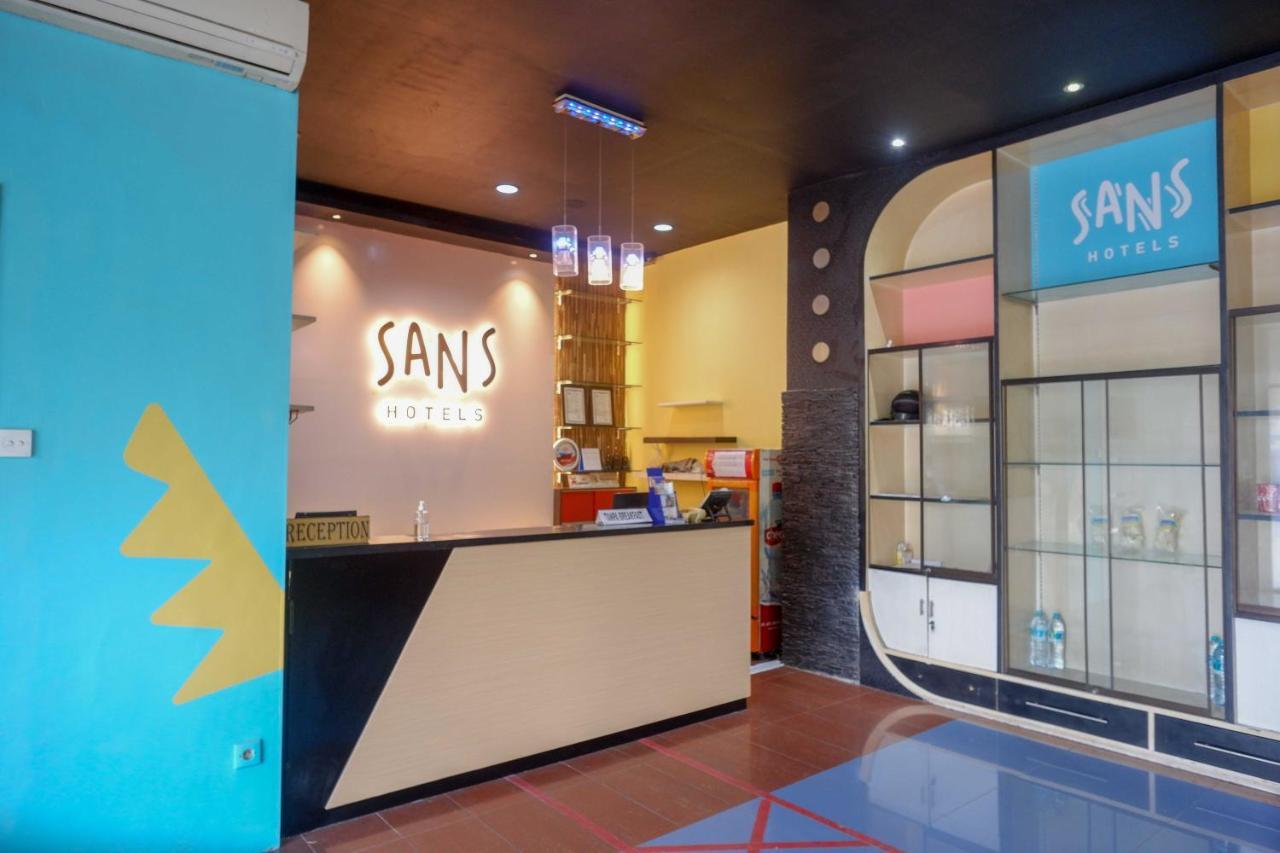 Sans Hotel International Surabaya Gubeng Eksteriør bilde