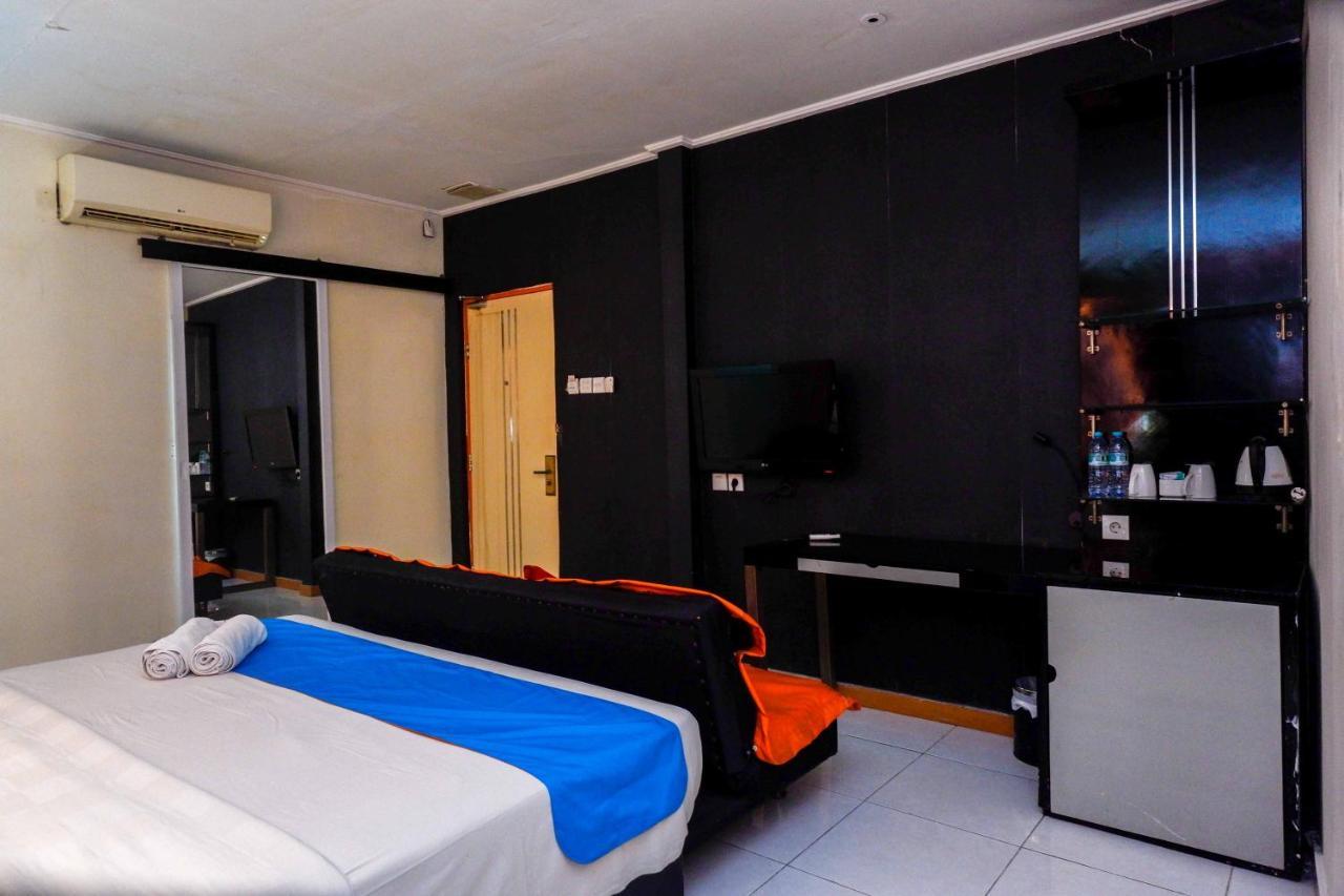 Sans Hotel International Surabaya Gubeng Eksteriør bilde