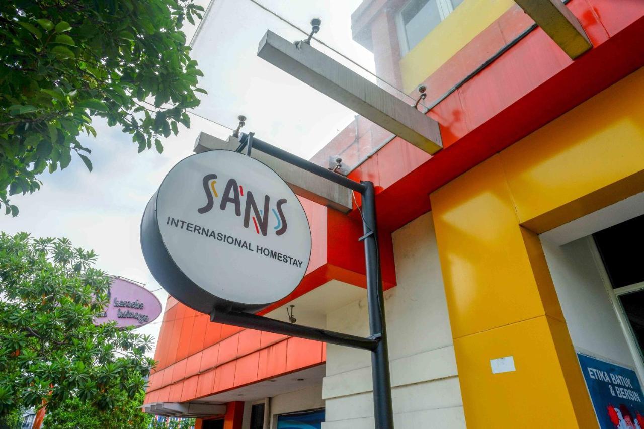 Sans Hotel International Surabaya Gubeng Eksteriør bilde